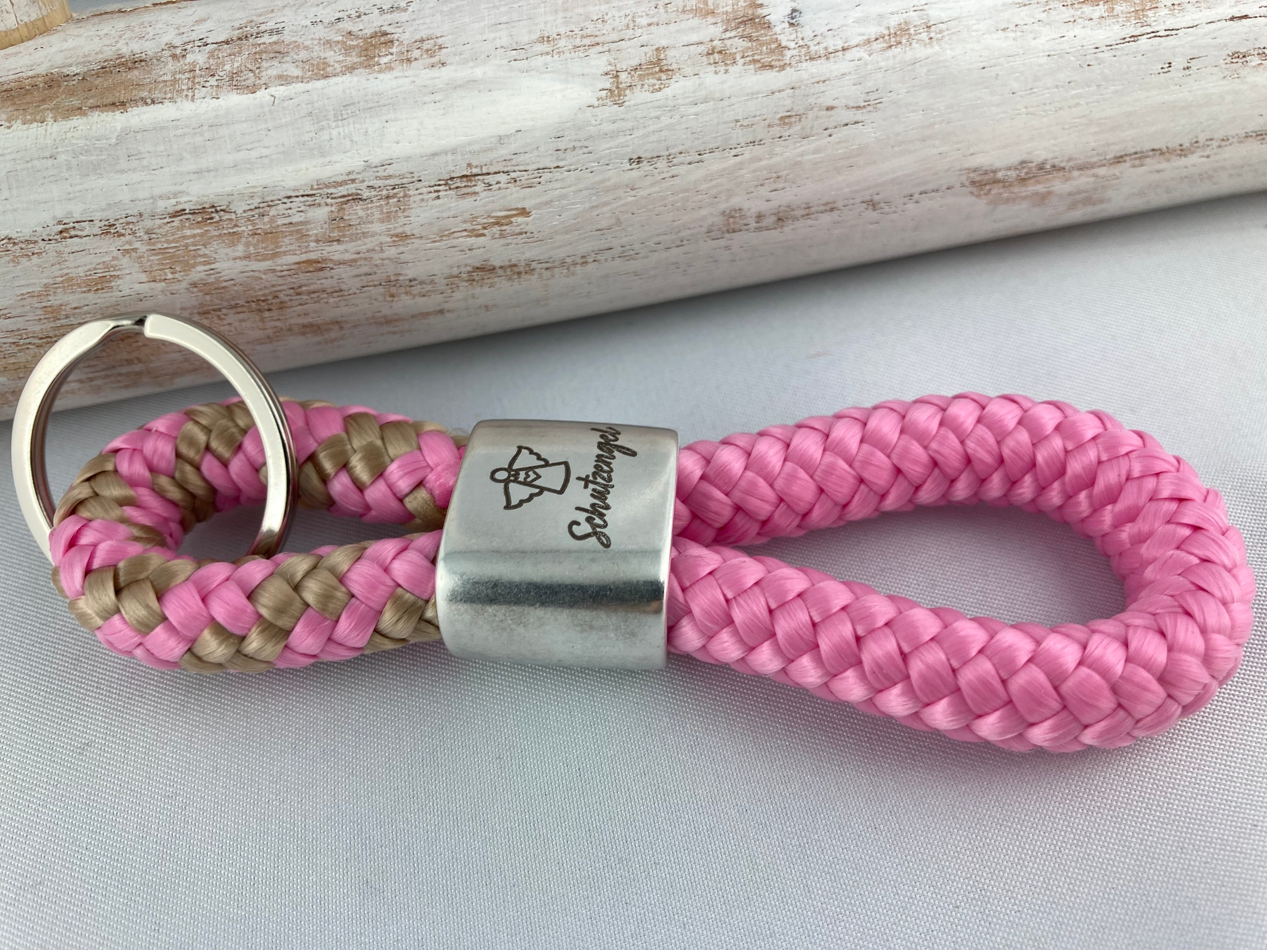 Schlüsselanhänger aus Segelseil mit versilbertem Zwischenstück mit Gravur "Schutzengel", rosa-beige/ rosa