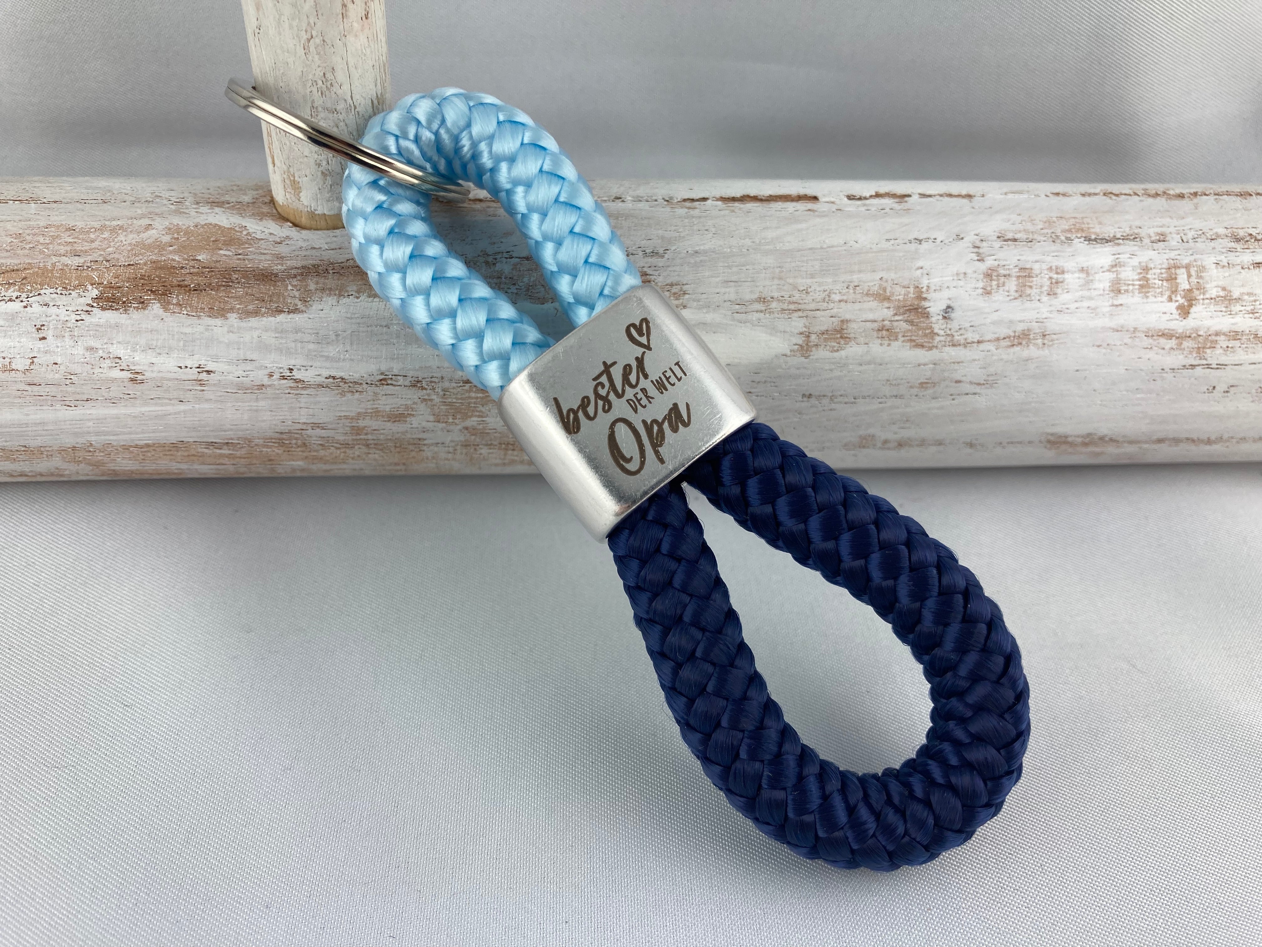 Schlüsselanhänger aus Segelseil mit Gravur "Bester Opa der Welt" - Handgefertigt in hellblau/dunkelblau