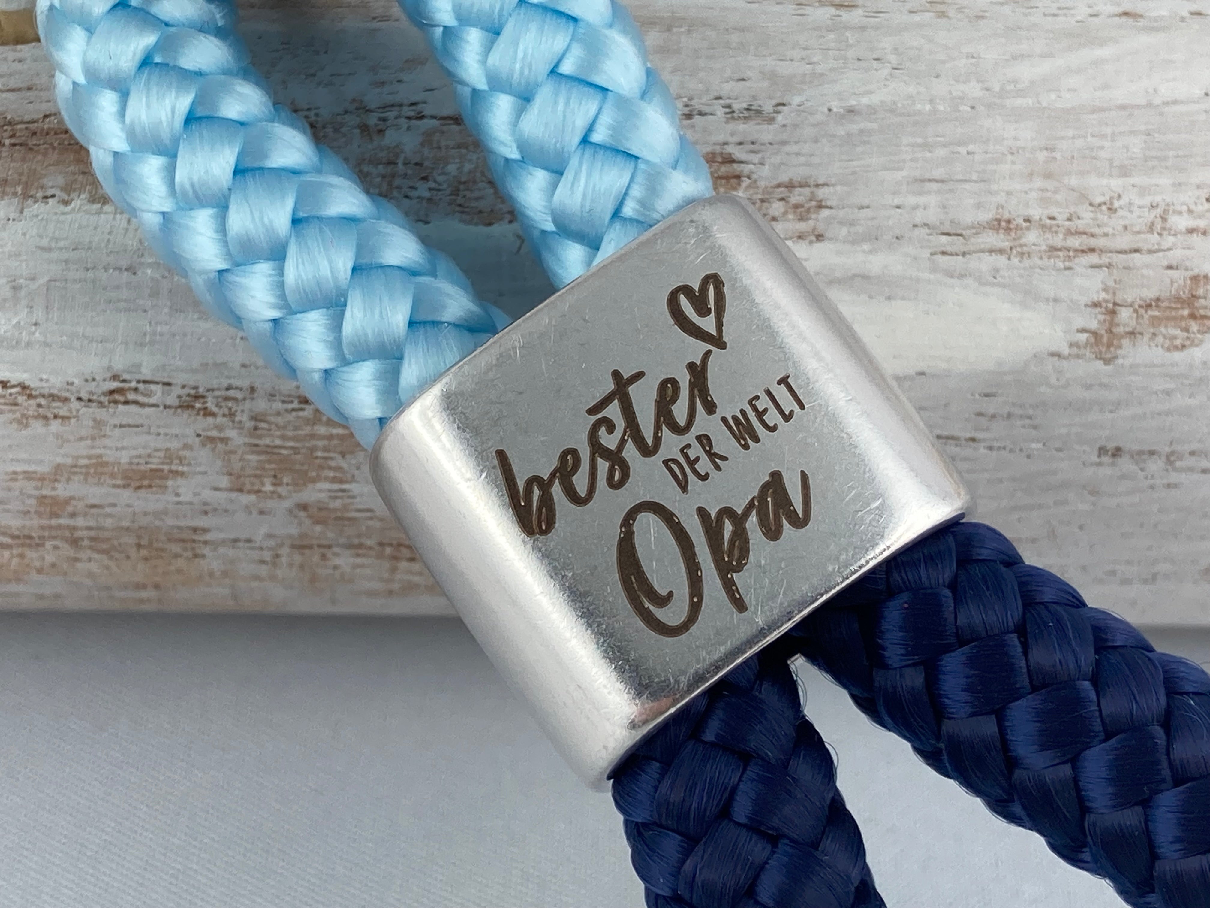 Schlüsselanhänger aus Segelseil mit Gravur "Bester Opa der Welt" - Handgefertigt in hellblau/dunkelblau