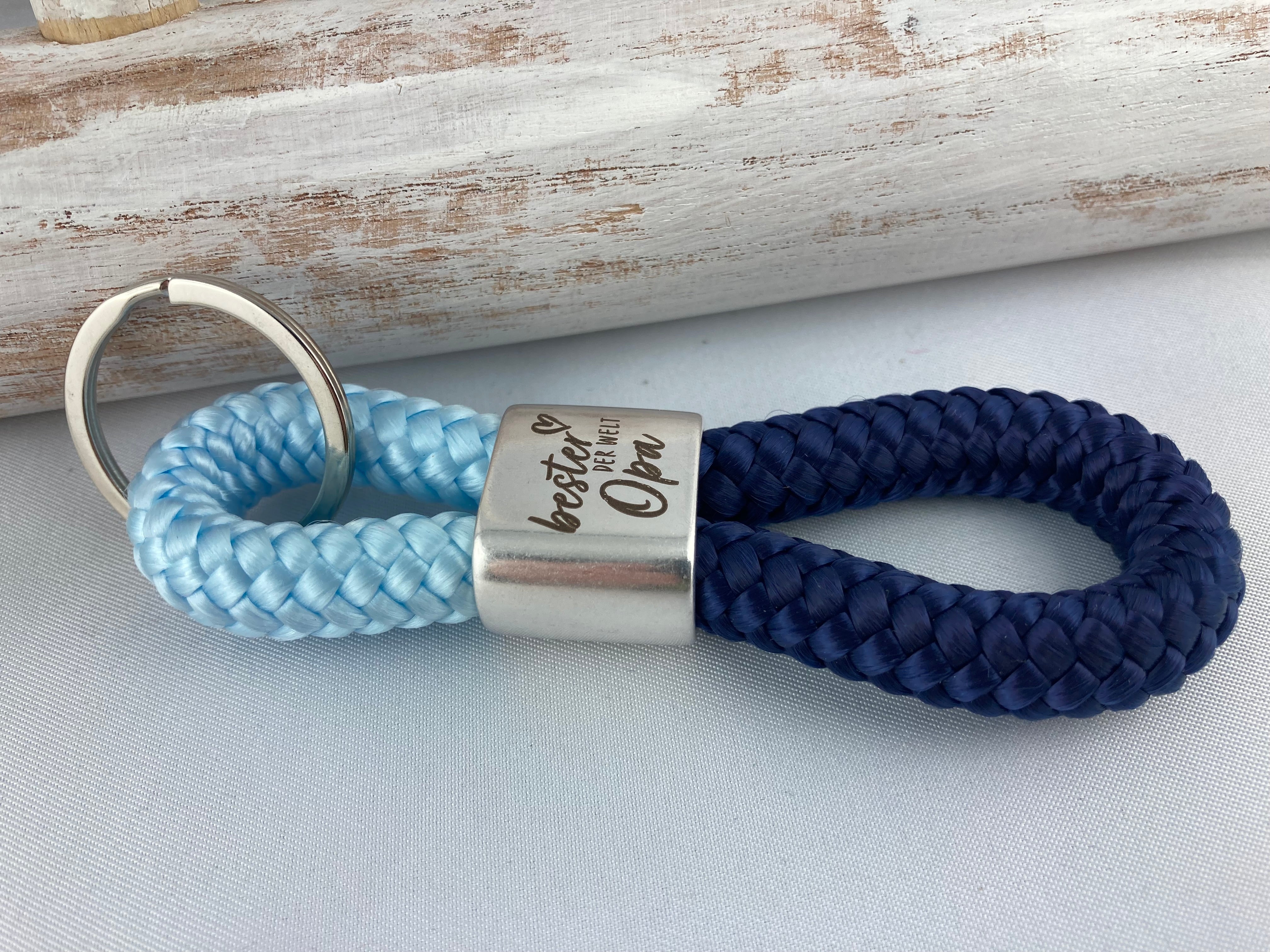Schlüsselanhänger aus Segelseil mit Gravur "Bester Opa der Welt" - Handgefertigt in hellblau/dunkelblau