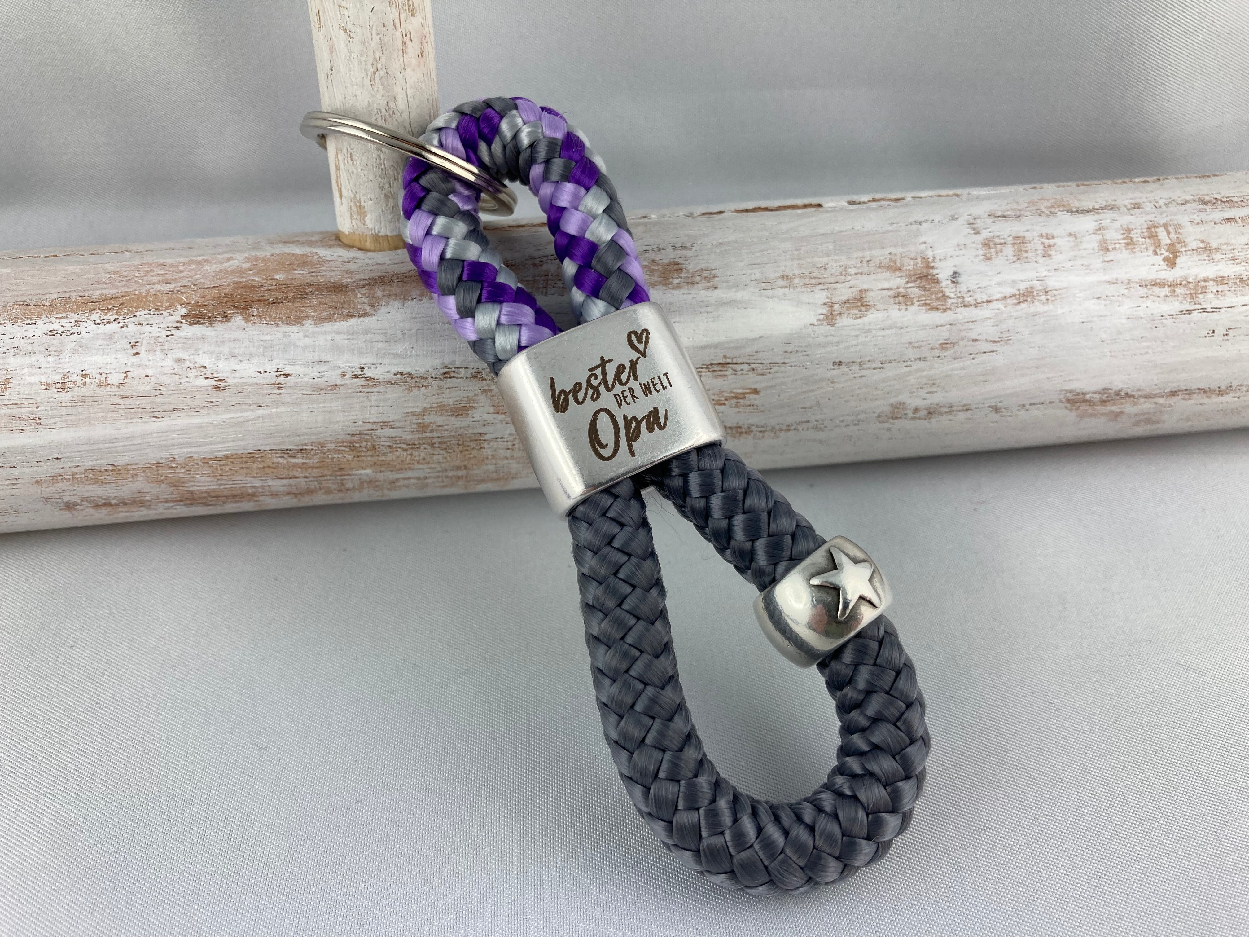 Set Schlüsselanhänger mit Gravur "Bester Opa der Welt und Beste Oma der Welt" - Handgefertigt und mit Schiebeperlen