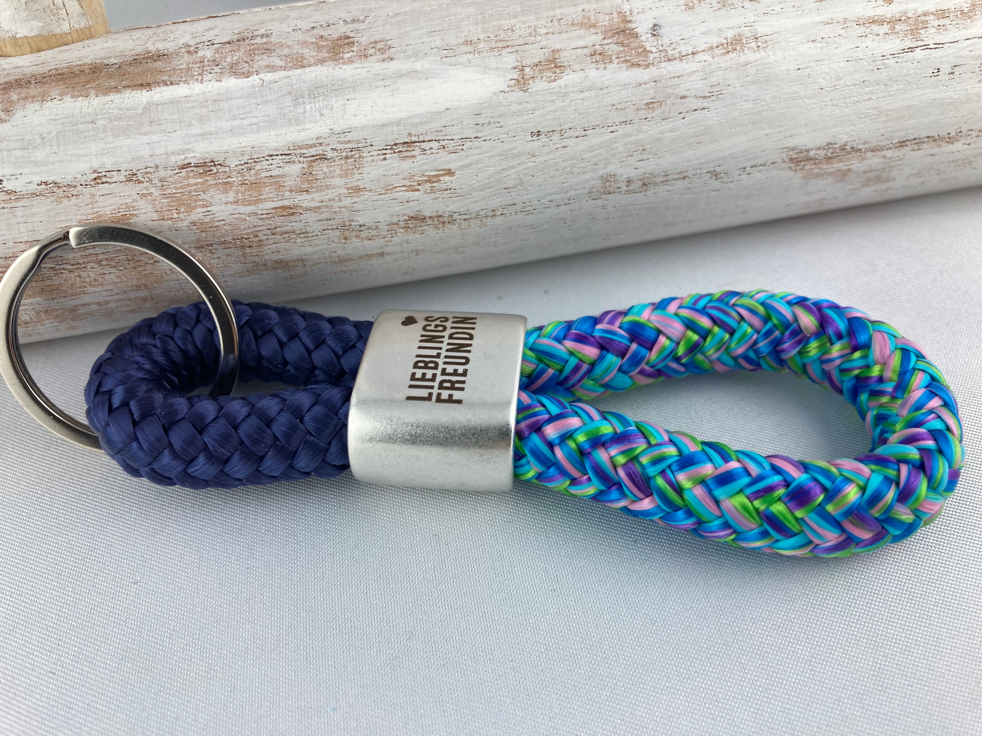 Schlüsselanhänger aus Segelseil "Lieblingsfreundin" handgefertigt und mit Herz, dunkelblau/ mermaid