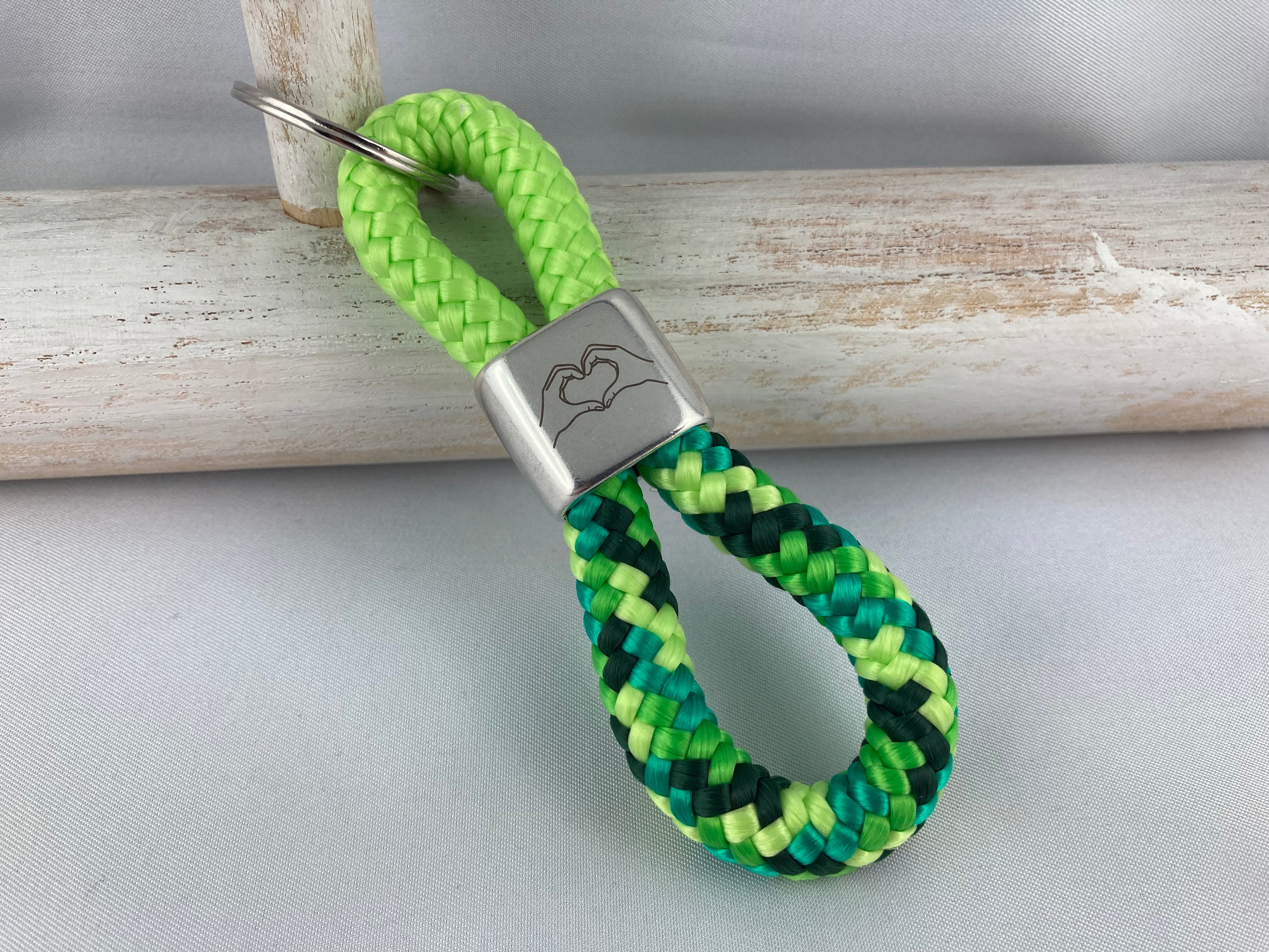 Schlüsselanhänger Segelseil - Herzhände - hellgrün/ grün-Mix - Geschenk Freundschaft und Liebe