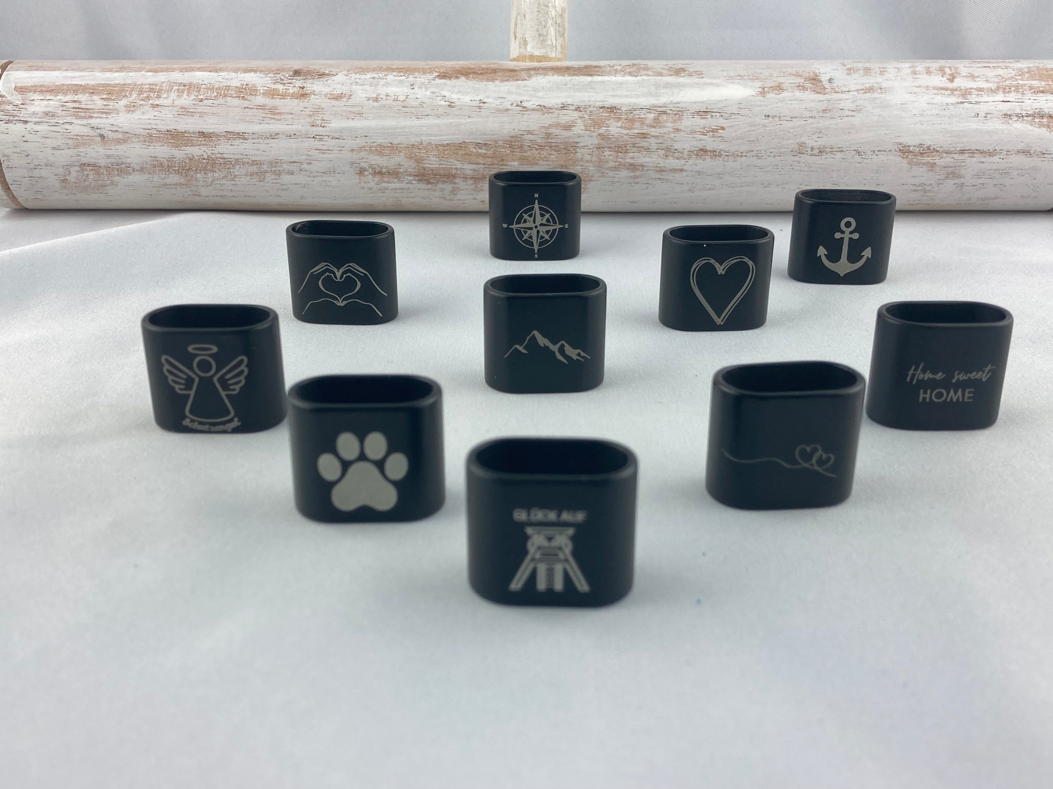 Schlüsselanhänger aus Segelseil mit schwarzem, gravierten Zwischenstück -frei kombinierbar