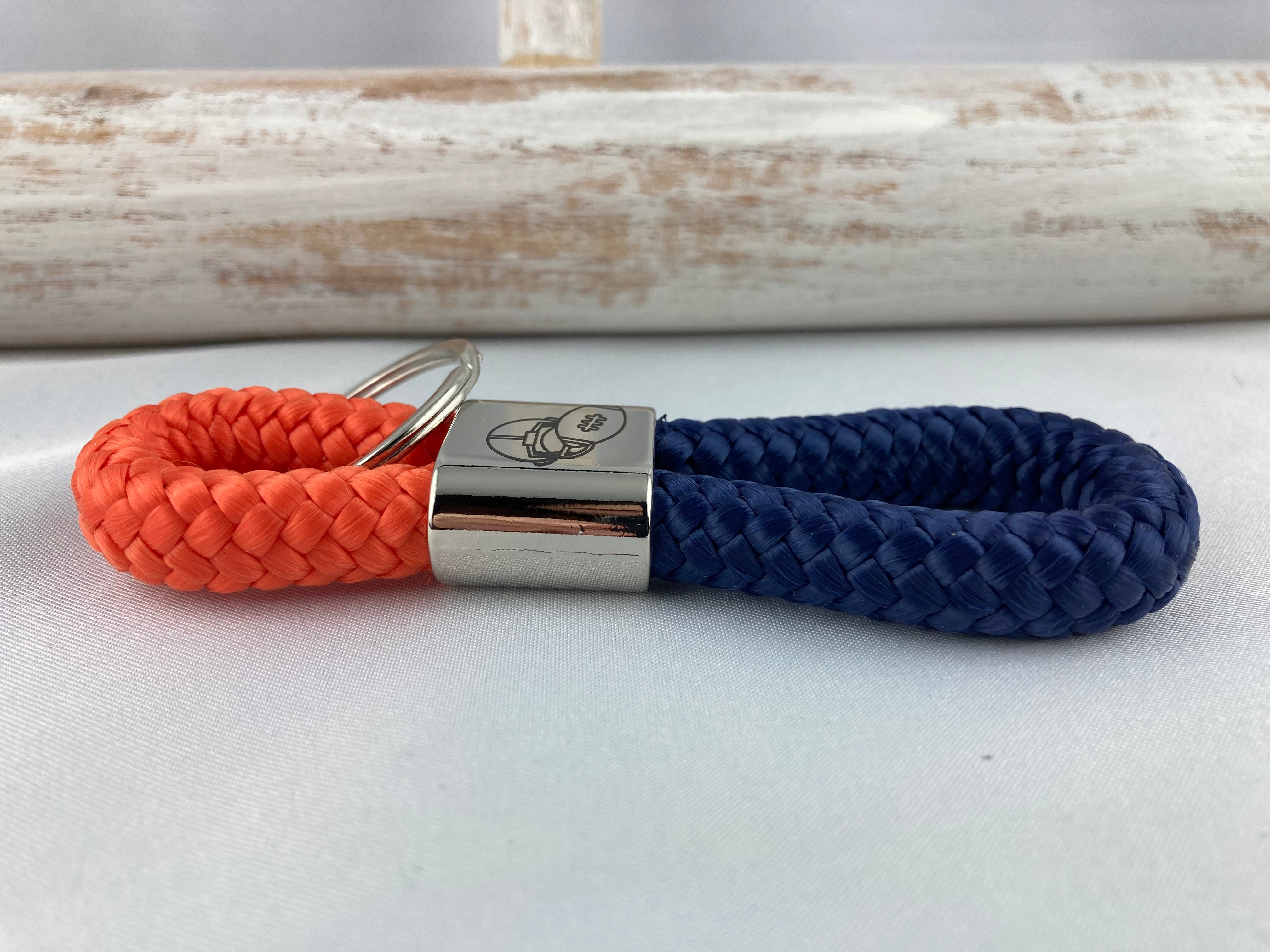 Football-Schlüsselanhänger aus Segelseil - sportliches Geschenk für Football-Fans