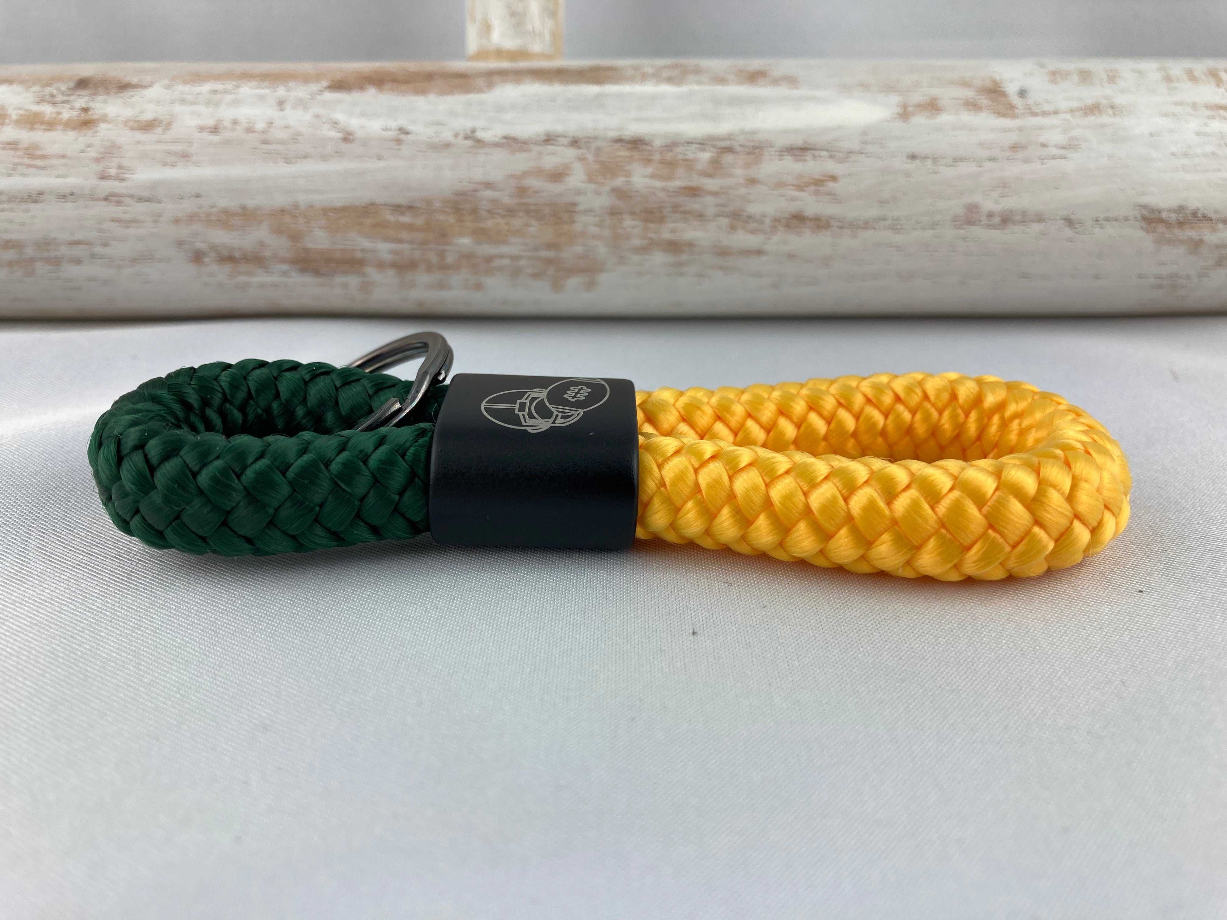 Football-Schlüsselanhänger aus Segelseil - sportliches Geschenk für Football-Fans