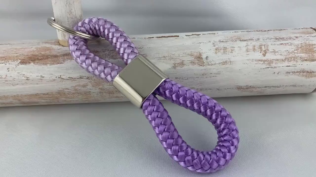 Schlüsselanhänger aus Segelseil mit Zwischenstück silberfarben, flieder/ lavendel