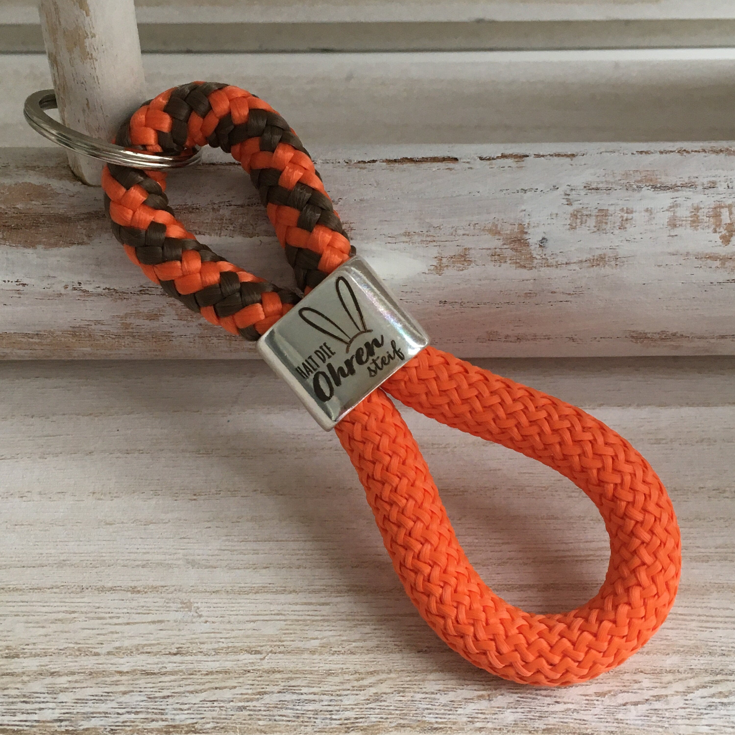 Schlüsselanhänger aus Segelseil "Halt die Ohren steif", maritimer Schlüsselanhänger, orange-braun/orange