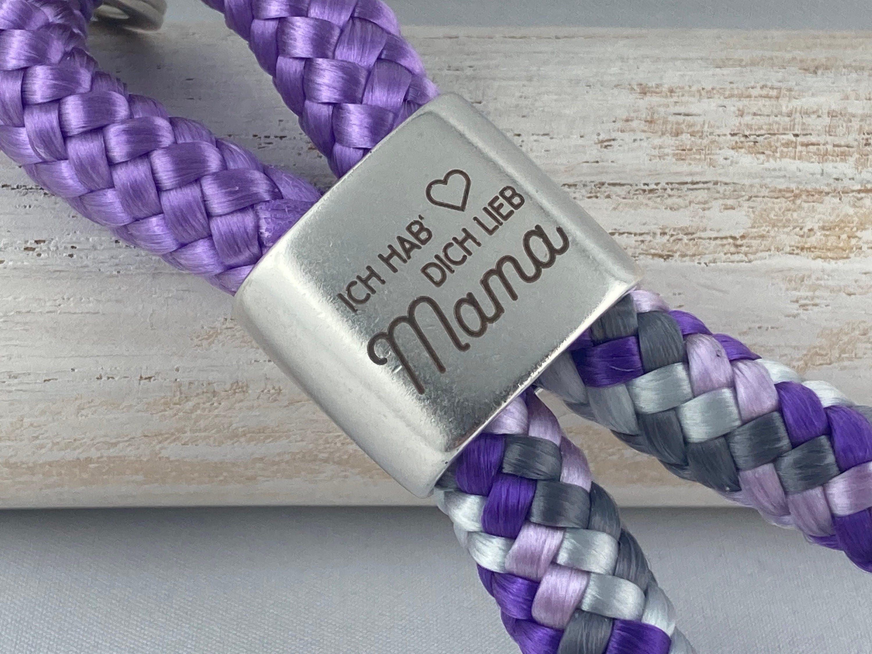 Schlüsselanhänger aus Segelseil mit versilbertem Zwischenstück mit Gravur "Ich hab dich lieb Mama", lavendel/ lila-grau-mix