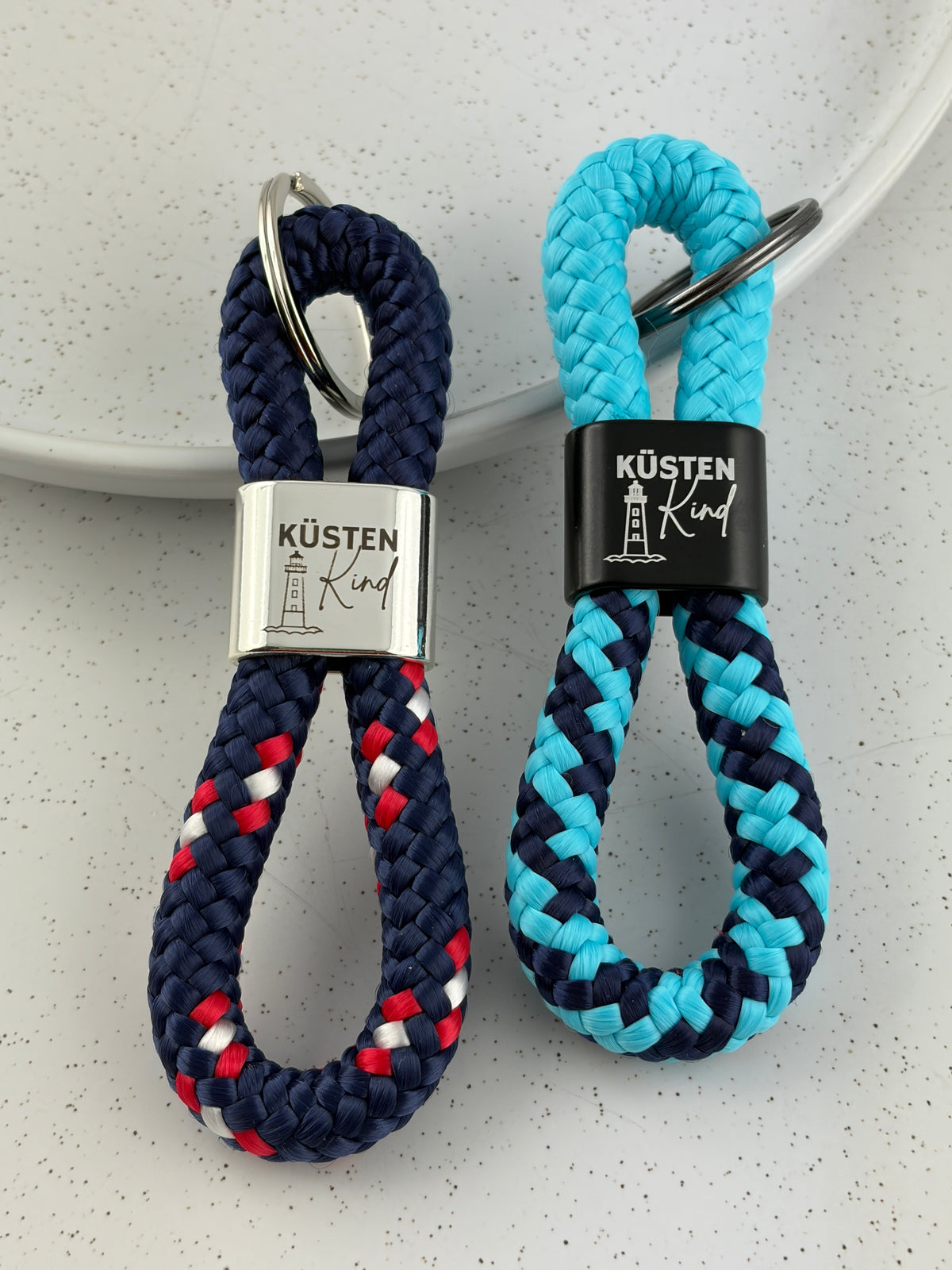 Maritimes Geschenk für Nordsee- und Ostsee-Fans mit Küstenkind-Gravur und Leuchtturm