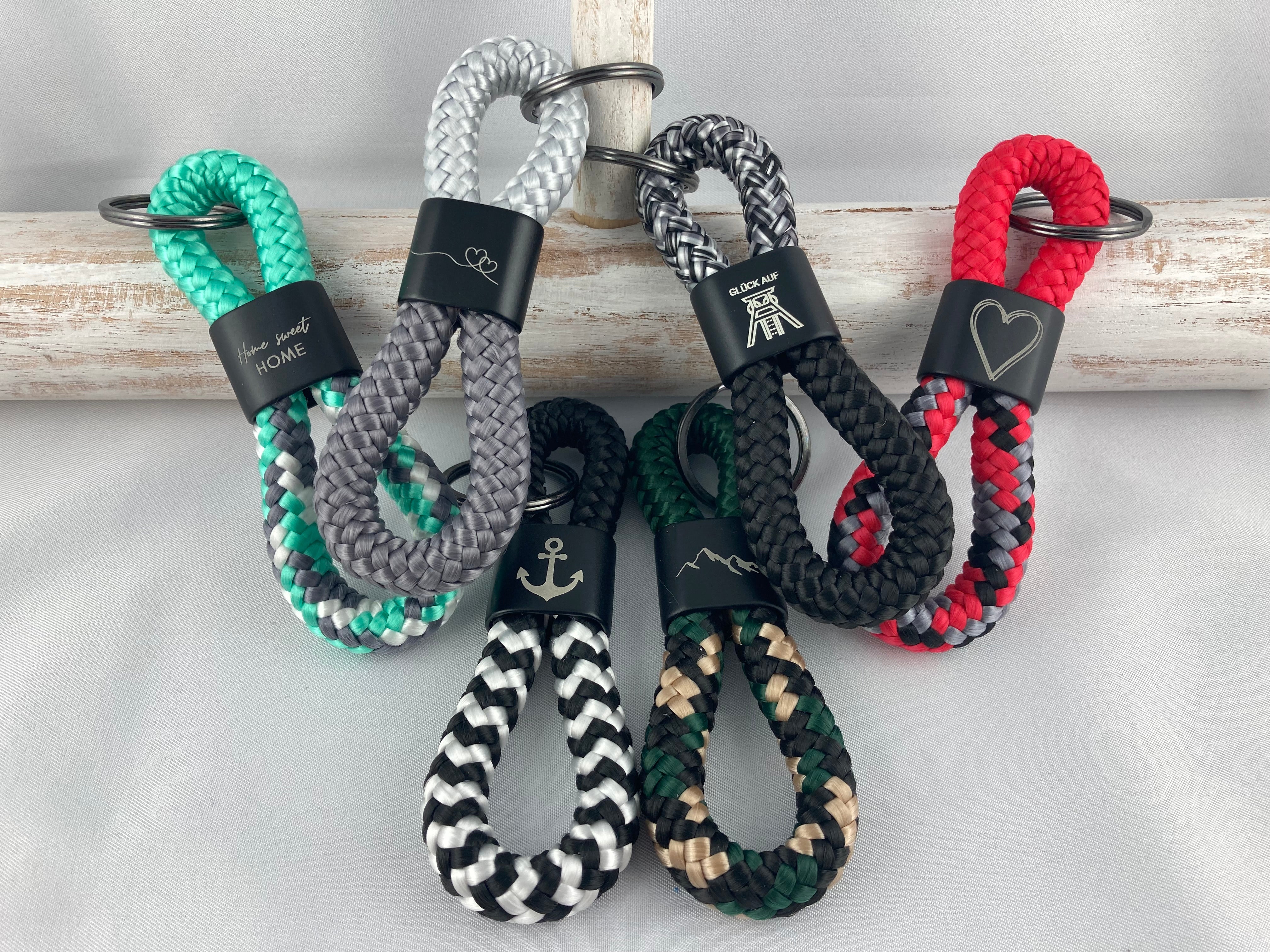 Schlüsselanhänger aus Segelseil mit schwarzem, gravierten Zwischenstück -frei kombinierbar